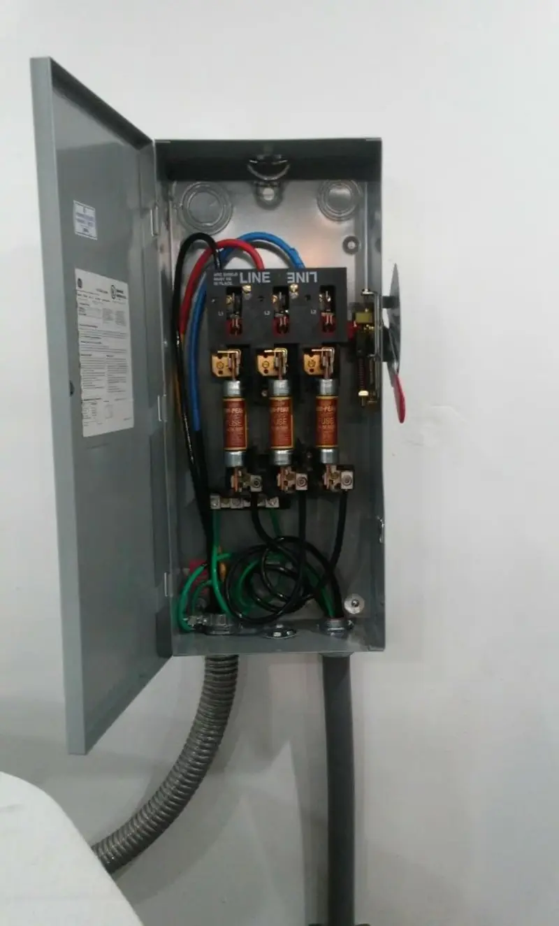 Three-phase disconnect switch installed for Electrical Wiring & Rewiring in Country Club Hills